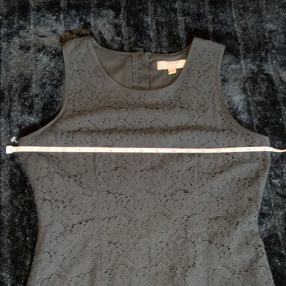 Banana Republic Size 2 Black Floral Lace Sleeveless Top Zippered Back - Picture 9 of 11